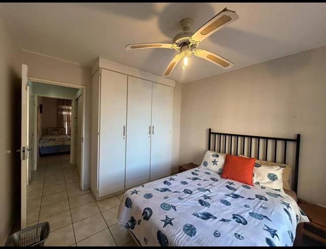 2 BEDROOM APARTMENT FOR SALE IN MARGATE BEACH